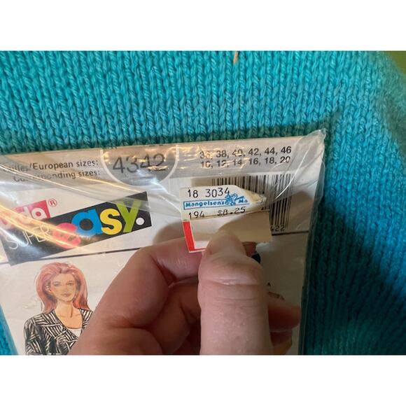 Burda 4342 sewing pattern womens boxy power blazer - Picture 2 of 5